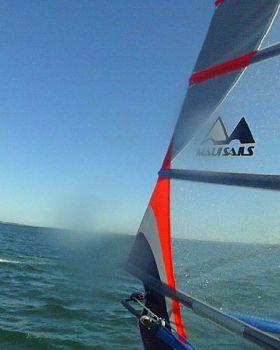 Photos of random people windsurfing 9/Feb or 21/Jan