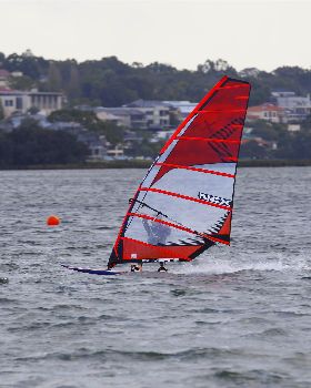 Melville slalom 25 may
