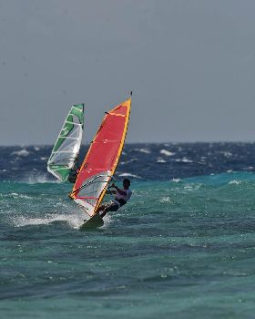 TABUHAN ISLAND WINDSURFING