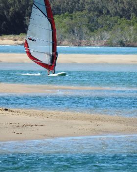Sail around Goat Island