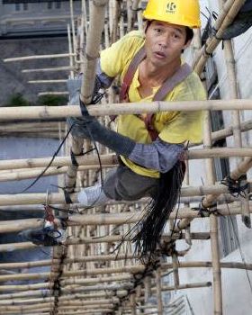 Bamboo scaffolding09