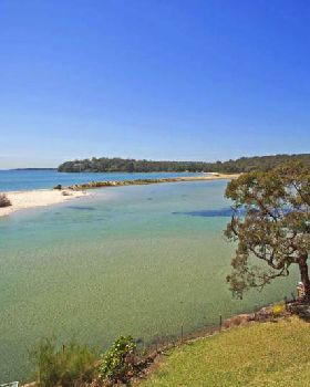 Simpsons Bay Beach