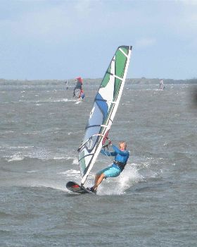 ManlywindsurfFeb 008 6