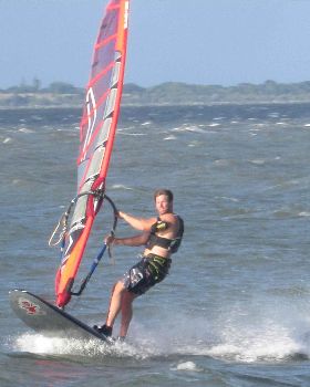 ManlywindsurfFeb 015c