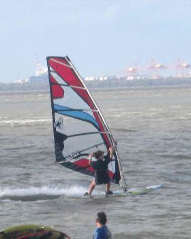 ManlywindsurfFeb 019c