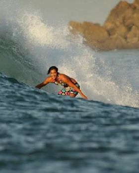 ss surfing iballa%20moreno wainokaka(1)