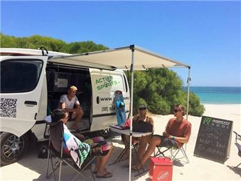 Looking for instructors! - Kitesurfing News