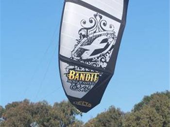 F1 and M8 demo tour of WA - Kitesurfing News