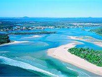 Noosa ban for Kitesurfers? - Kitesurfing News