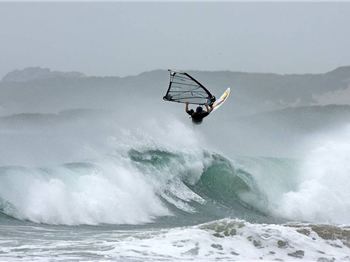 Margaret River Wavesailing Postponed - Windsurfing News