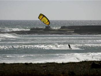 Improve your surf skills in Bali with Ben Wilson - Kitesurfing News