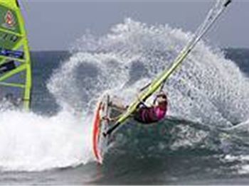 Carter Backed Into The Corner - Windsurfing News