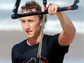 Sunshine Coast kitesurfer on top - Kitesurfing News