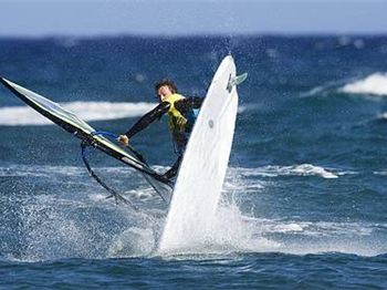 Broekhoven Joins Gaastra - 2009 PWA freestyle rookie goes Gaastra for 2010 - Windsurfing News