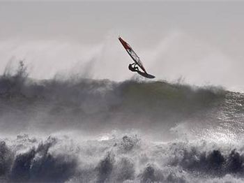 Haakgat Happenings - Team Fanatic score it big in South Africa - Windsurfing News