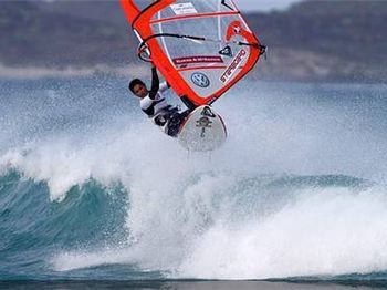 Morenotwins.com - Daida and Iballa start the season with a new look website - Windsurfing News