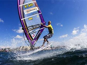 Bubble's Back - Top PWA freestyler - Windsurfing News