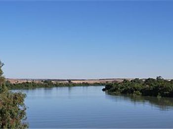 Finally! An Australia Stand Up Paddle record for charity. - Stand Up Paddle News