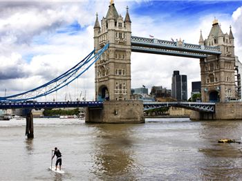 Stand Up Paddler Rescues Unconscious girl in the UK - Stand Up Paddle News