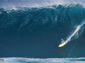 The fin chop - Kai Lenny gets chopped! - Stand Up Paddle News