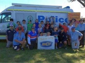 Cops and Koori Kids Fishing Program teaches 200 kids! - Fishing News